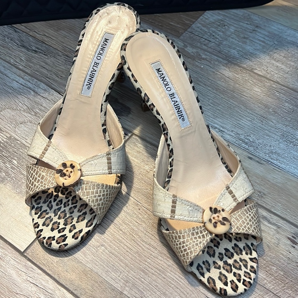 Leopard print Manola Blahnik Mary Janes size 7 1/2